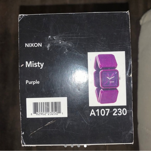 Vintage Y2K “The Misty” Nixon chunky block watch - Picture 4 of 4